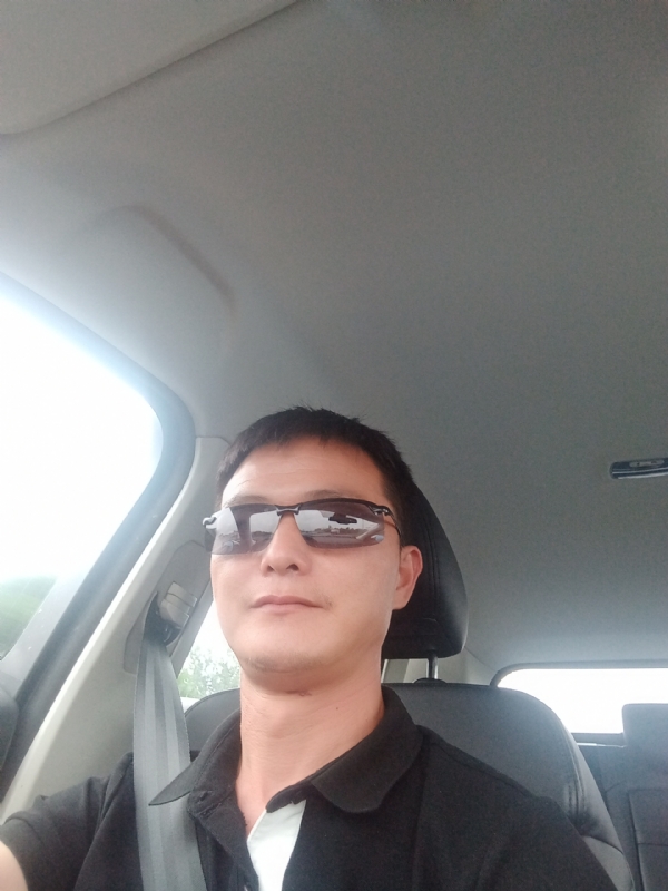 孤独的男人的第一张照片--霞浦相亲网