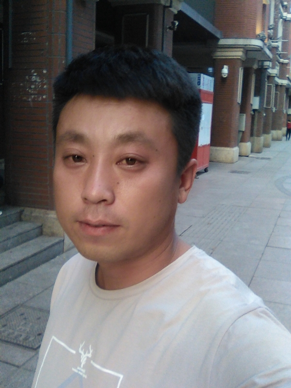 冰冷的心的第一张照片--霞浦相亲网