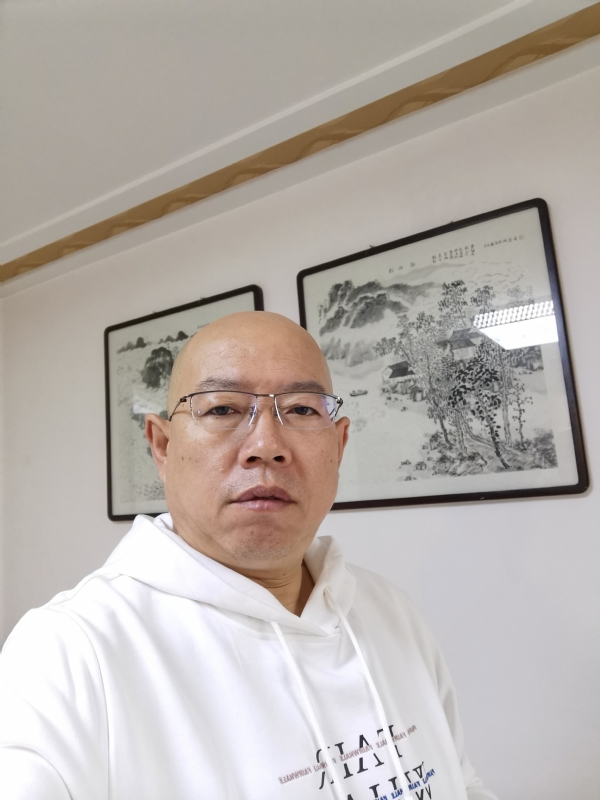光头博士的第一张照片--霞浦相亲网