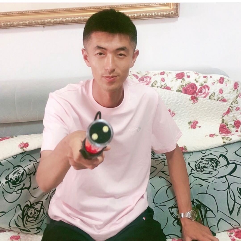 转身留下孤独的她的第一张照片--霞浦相亲网