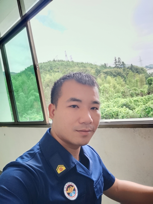 期待未来的第一张照片--霞浦相亲网