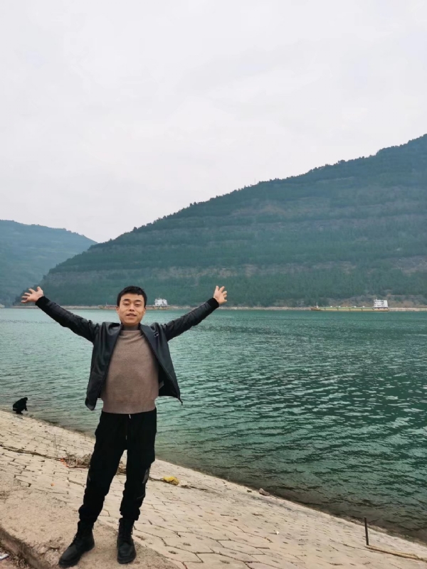 寂寞的风的第一张照片--霞浦相亲网