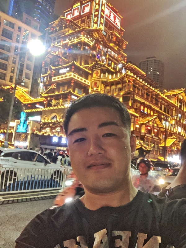 钢铁侠的第一张照片--霞浦相亲网