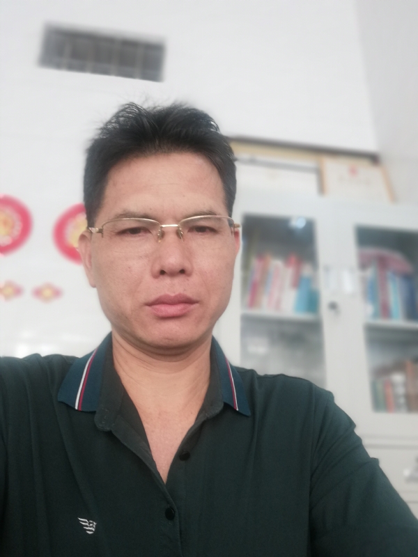 后视镜的第二张照片--霞浦相亲网