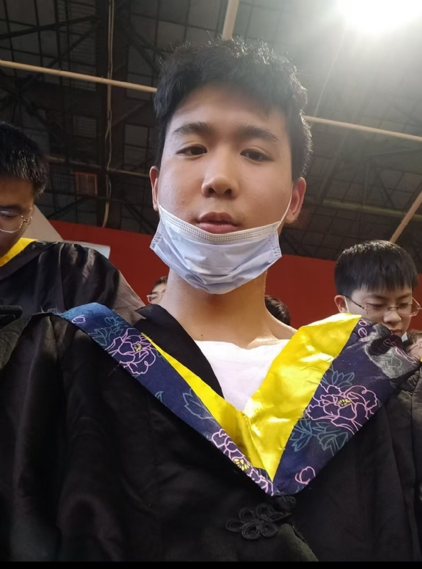 落落大方的第一张照片--霞浦相亲网